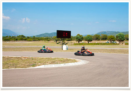Photo d'une piste de karting à proximité du Camping La Vetta à Porto-Vecchio en Corse du Sud.