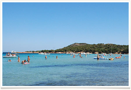 Photo de la plage de Rondinara à proximité du Camping La Vetta à Porto-Vecchio en Corse du Sud.